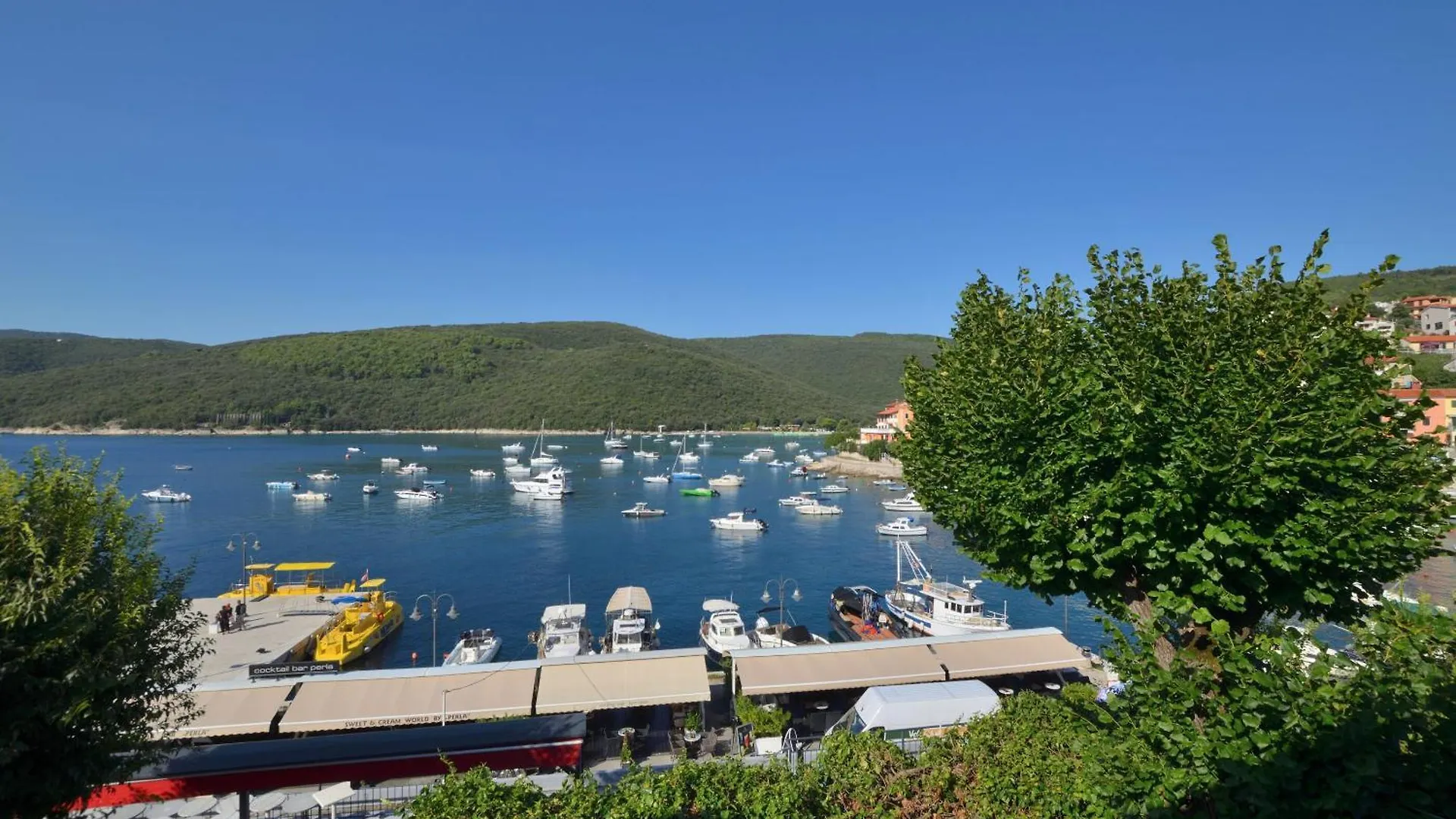 Apartments Lory Rabac