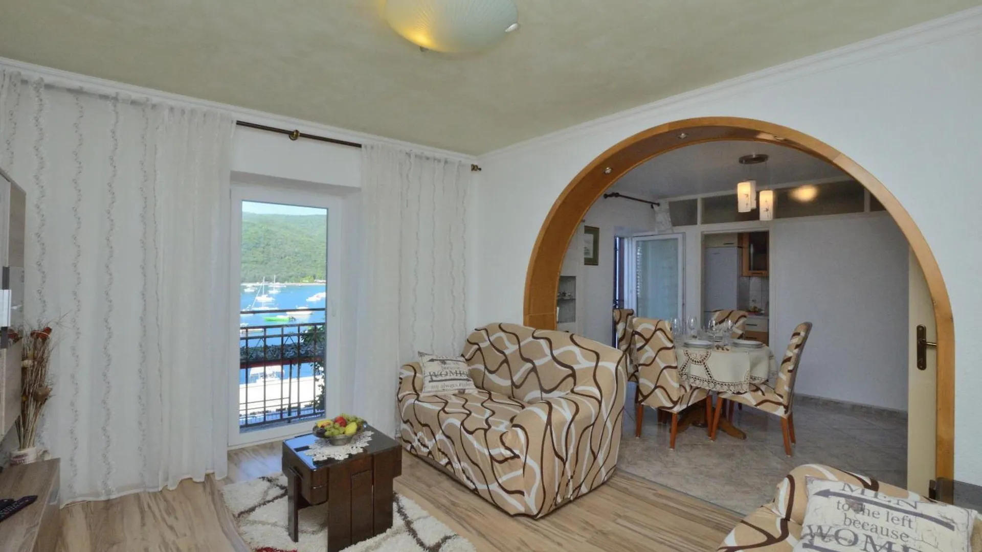 Apartments Lory Rabac 0*,